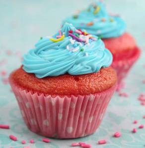Image shows cupcakes
