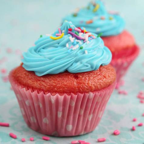 Image shows cupcakes
